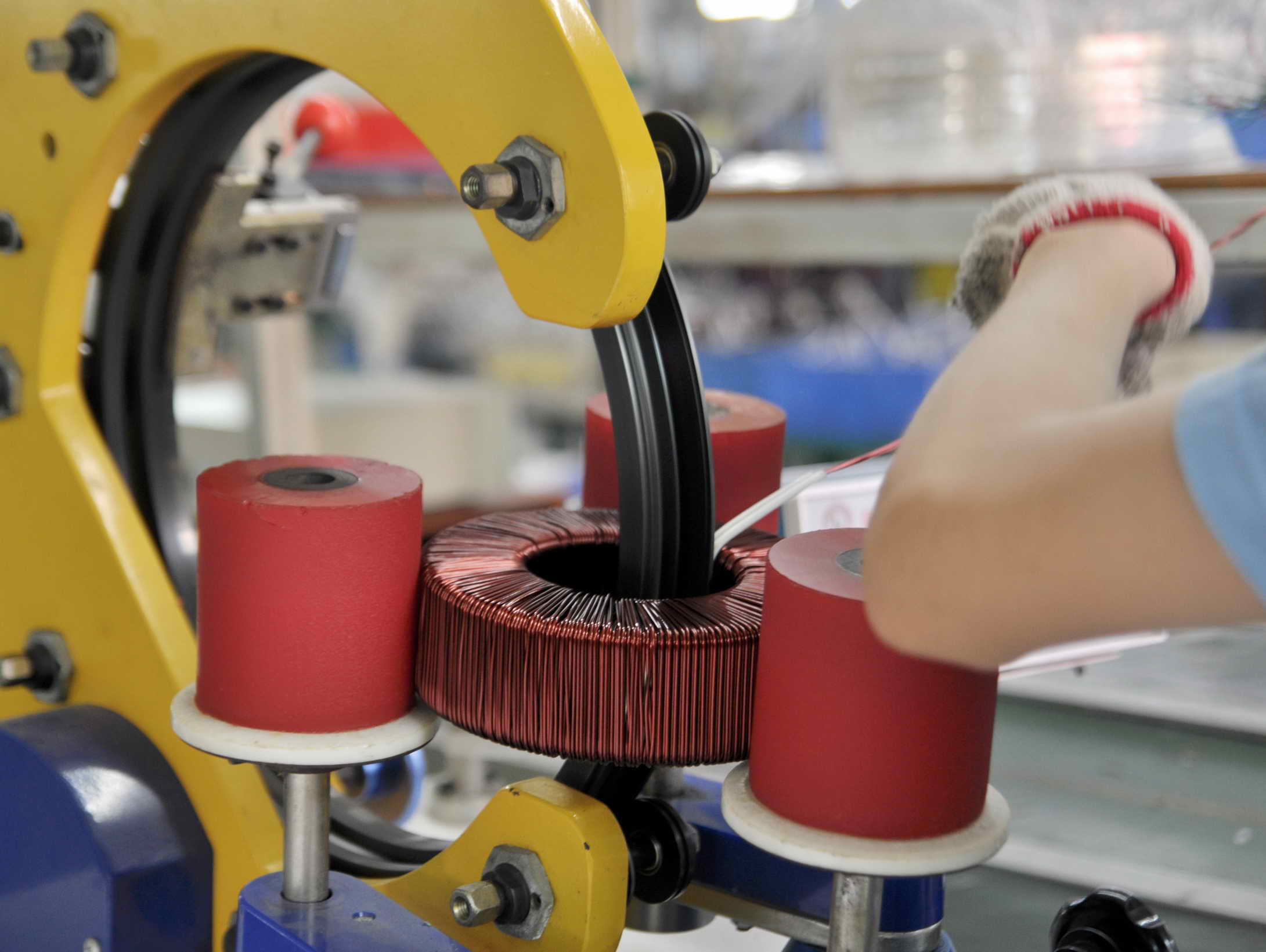 Custom toroidal, EI laminated and encapsulated low-frequency power transformers by P&A International