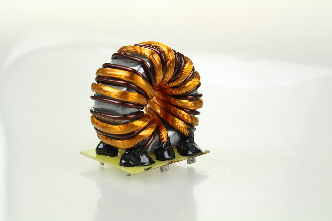 Custom power inductors, common-mode chokes and SMD inductors by P&A International